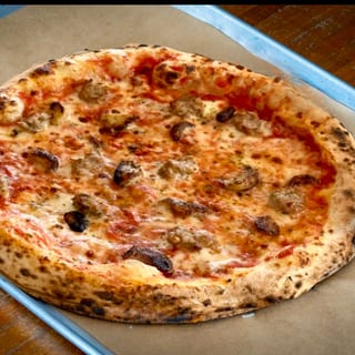 ROASTED GARLIC & SAUSAGE PIE